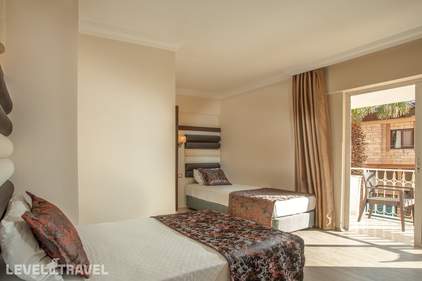 фотографии номера Семейный номер отеля Arbatt Hotels Marmaris в Турция(Ичмелер) - фото №3