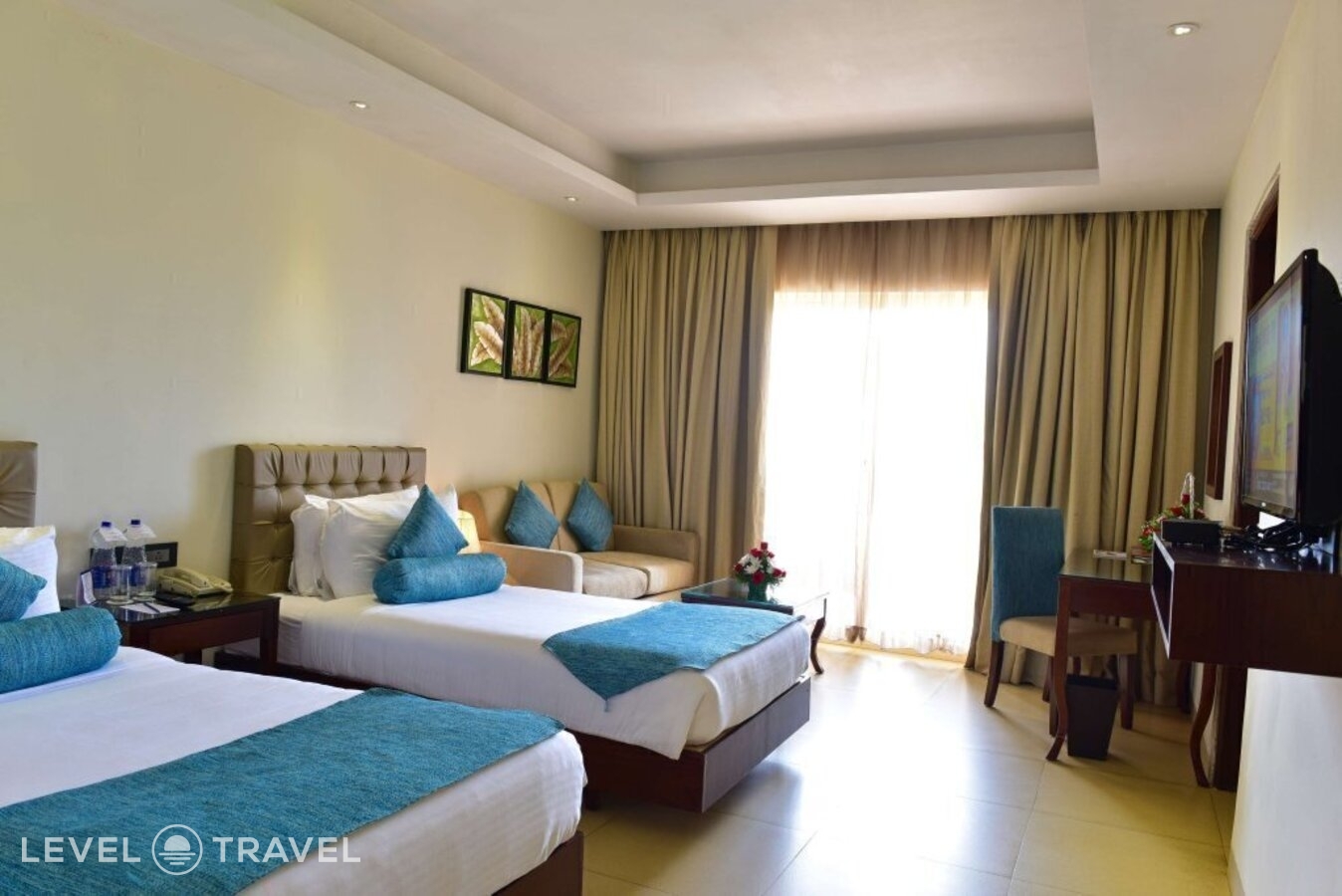 фотографии номера Улучшенный (две односпальные кровати) отеля Golden Tulip Hotel Goa в Индия(Кандолим) - фото №3
