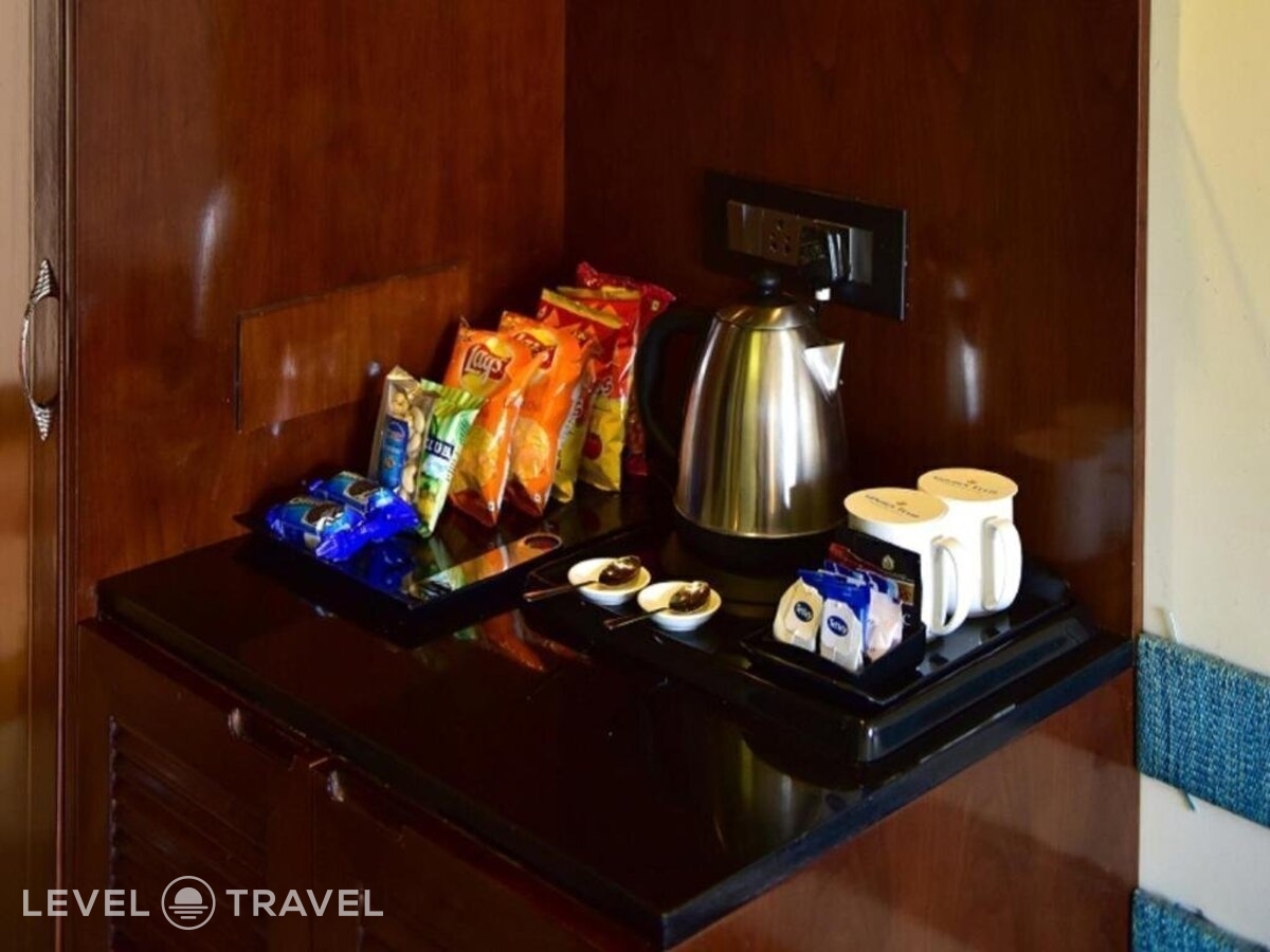 фотографии номера Улучшенный (две односпальные кровати) отеля Golden Tulip Hotel Goa в Индия(Кандолим) - фото №11
