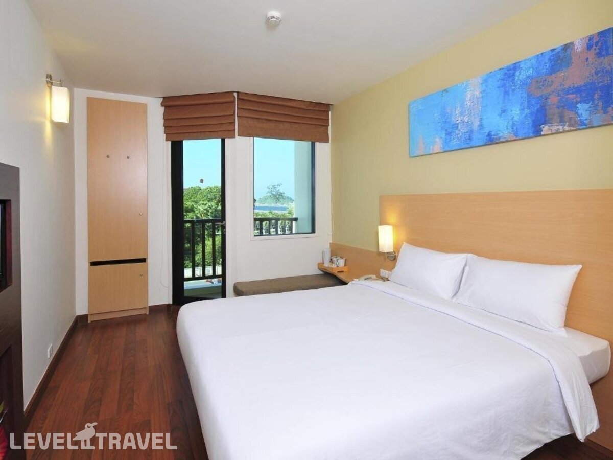 фотографии номера Стандартный с балконом отеля Ibis Phuket Kata в Таиланд(Ката Бич) - фото №1