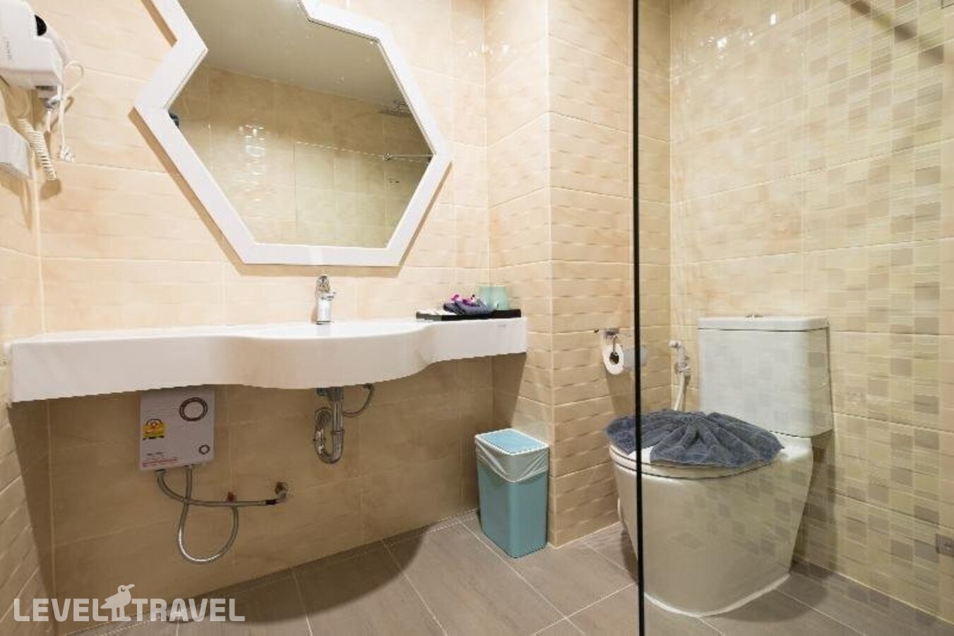 фотографии номера Стандартный номер отеля P Plus Hotel в Таиланд(Центральная Паттайя) - фото №12