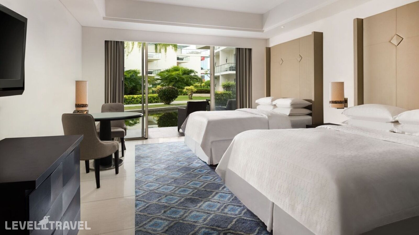 фотографии номера Стандартный номер отеля Sheraton Bali Kuta в Индонезия(Кута) - фото №2