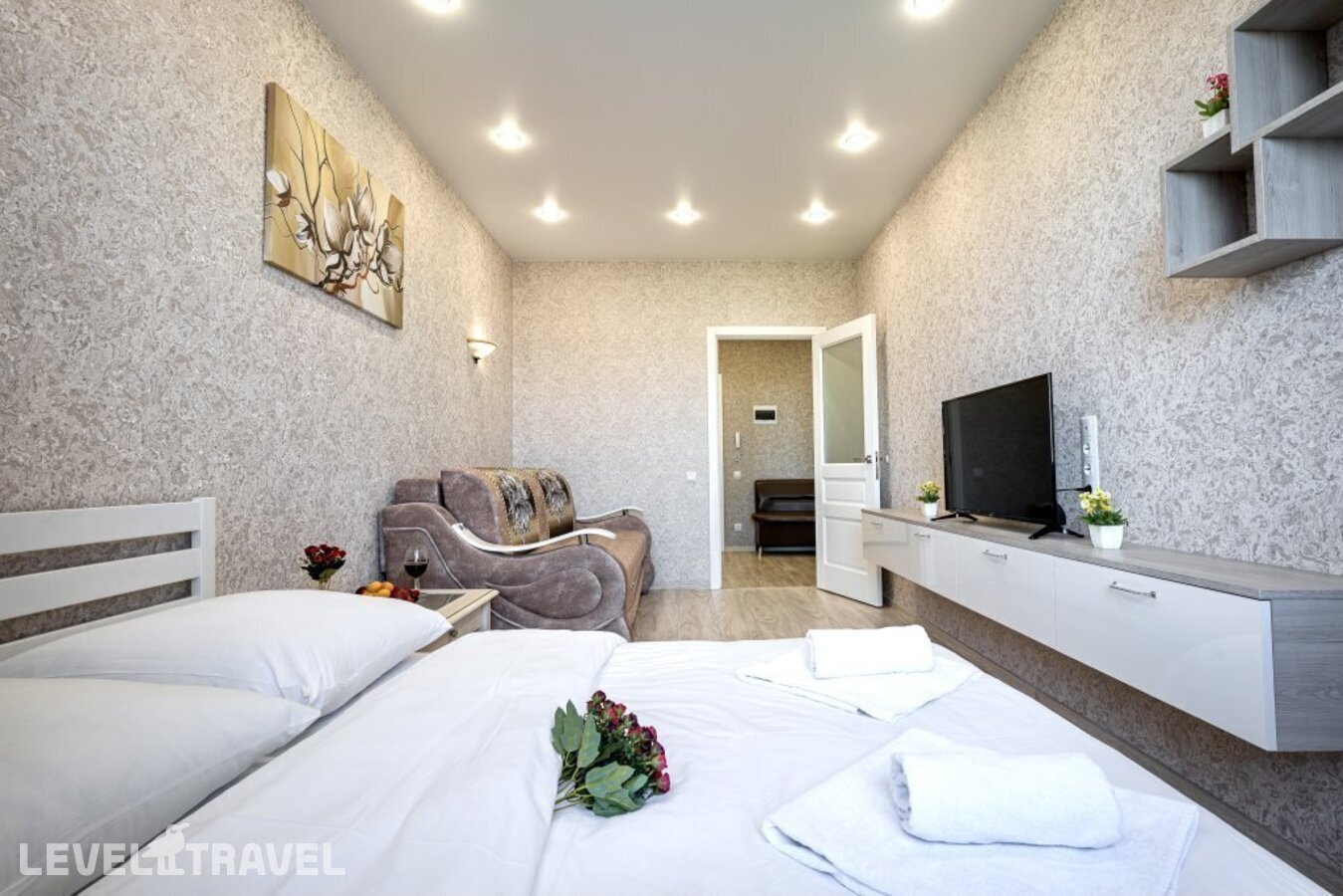 фотографии номера Апартаменты отеля Apartmari Люкс В Самом Центре На Берегу Замкового Пруда в Россия(Калининград) - фото №8