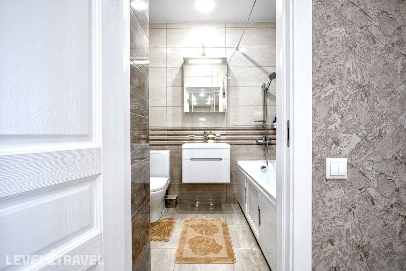 фотографии номера Апартаменты отеля Apartmari Люкс В Самом Центре На Берегу Замкового Пруда в Россия(Калининград) - фото №27