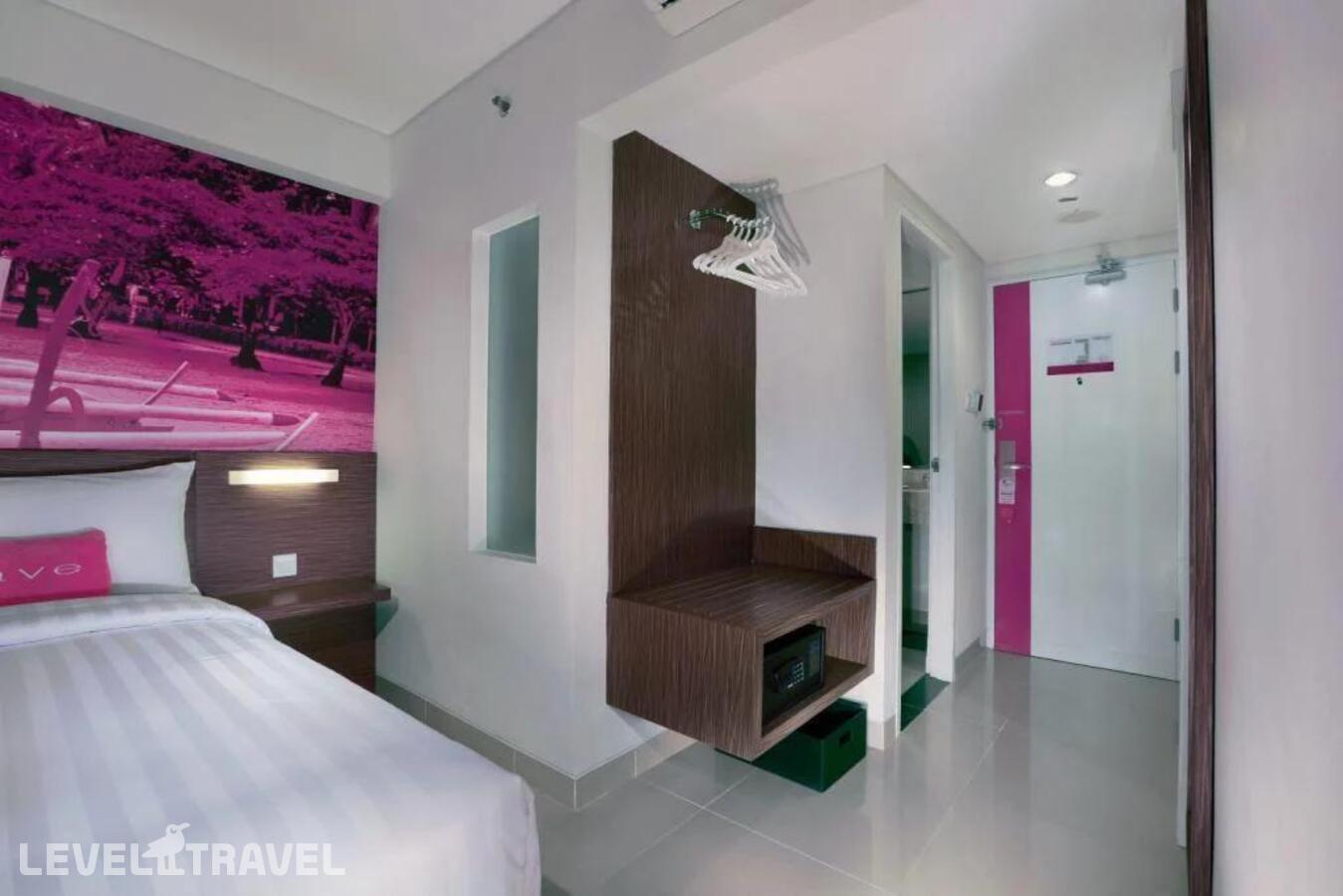фотографии номера Улучшенный (две односпальные кровати) отеля Favehotel Sunset Seminyak в Индонезия(Семиньяк) - фото №12