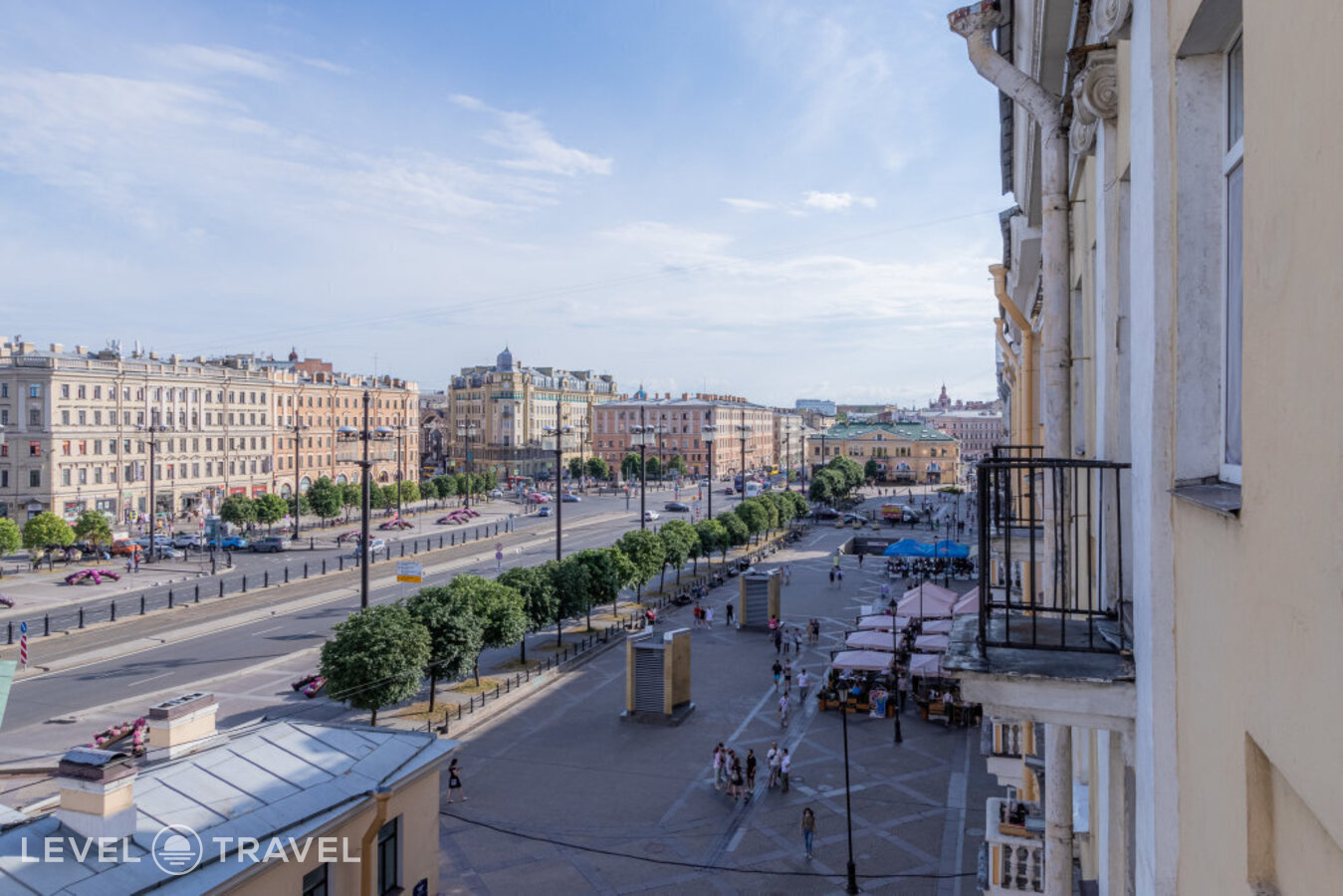 фотографии номера Студия с балконом отеля Мебелированные Комнаты Дом Дехтерева в Россия(Адмиралтейский район) - фото №16