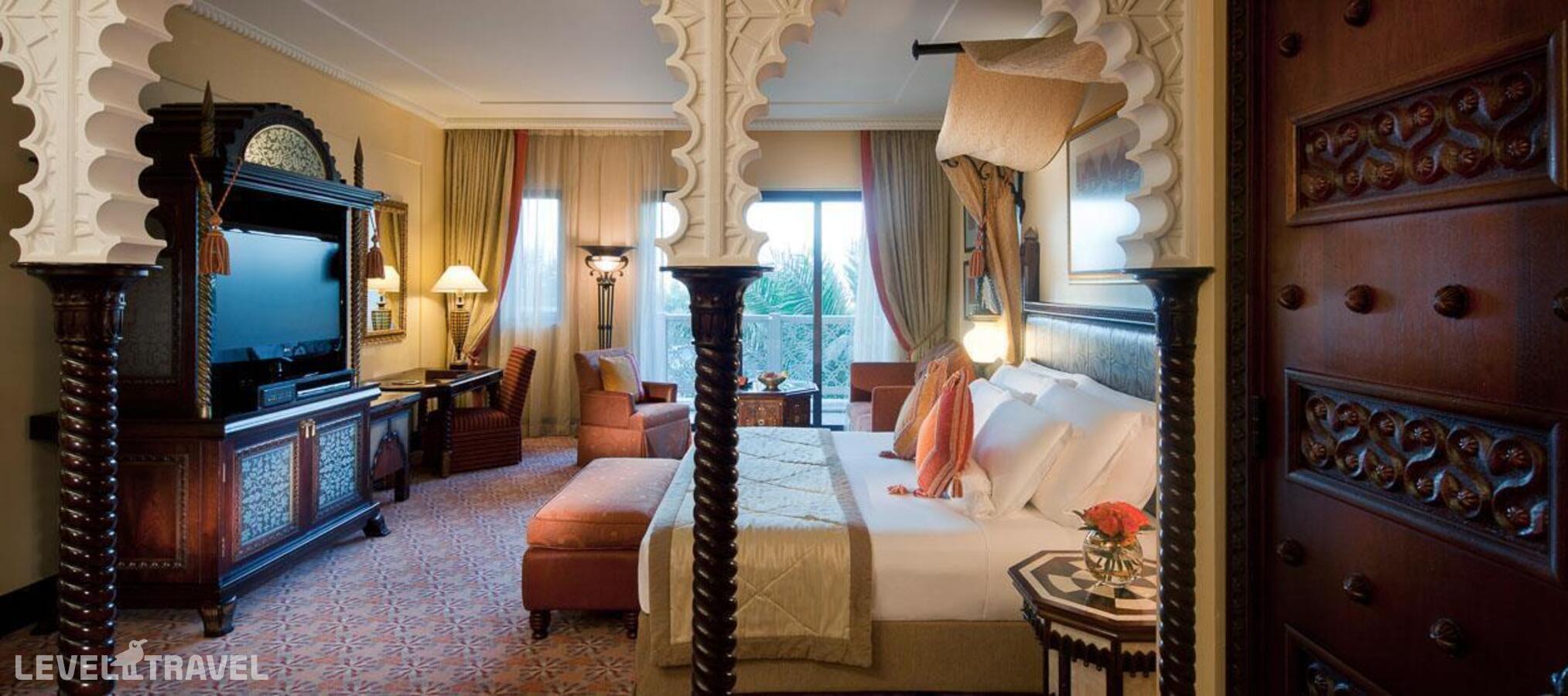 фотографии номера Делюкс Arabian отеля Al Qasr Madinat Jumeirah в ОАЭ(Дубай Джумейра) - фото №1