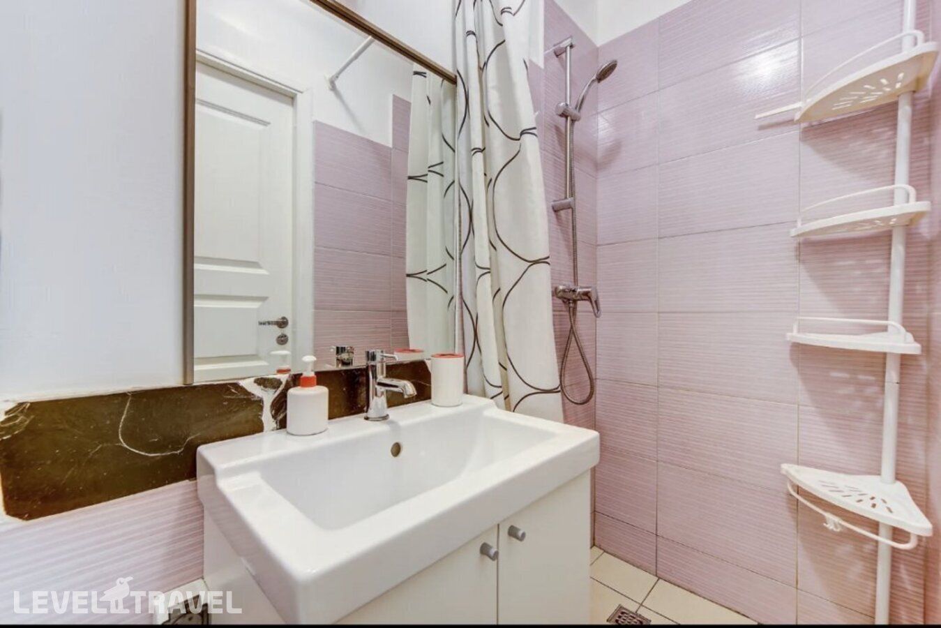 фотографии номера Трехместный улучшенный отеля Aurora Apartment На Почтамской в Россия(Адмиралтейский район) - фото №8