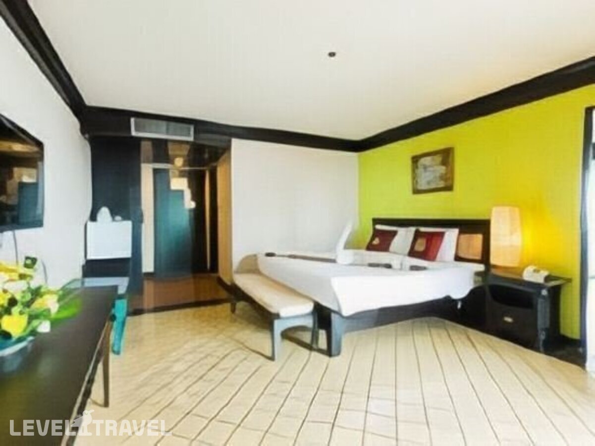 фотографии номера Делюкс с видом на океан отеля Jomtien Thani Hotel в Таиланд(Джомтьен) - фото №4