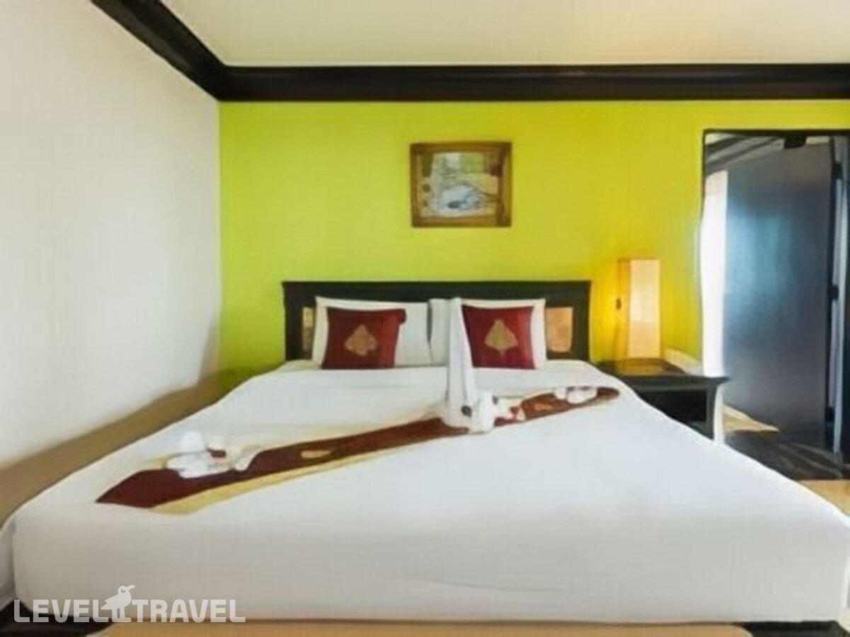 фотографии номера Делюкс с видом на океан отеля Jomtien Thani Hotel в Таиланд(Джомтьен) - фото №5