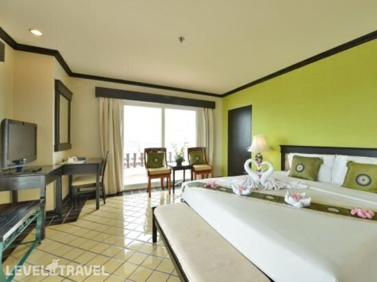 фотографии номера Делюкс с видом на океан отеля Jomtien Thani Hotel в Таиланд(Джомтьен) - фото №1