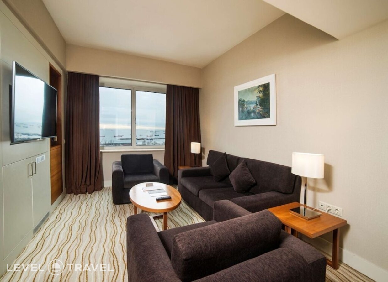 фотографии номера Люкс с видом на море отеля Radisson Hotel President Beyazit Istanbul (Ex. Best Western The President Hotel) в Турция(Фатих) - фото №5