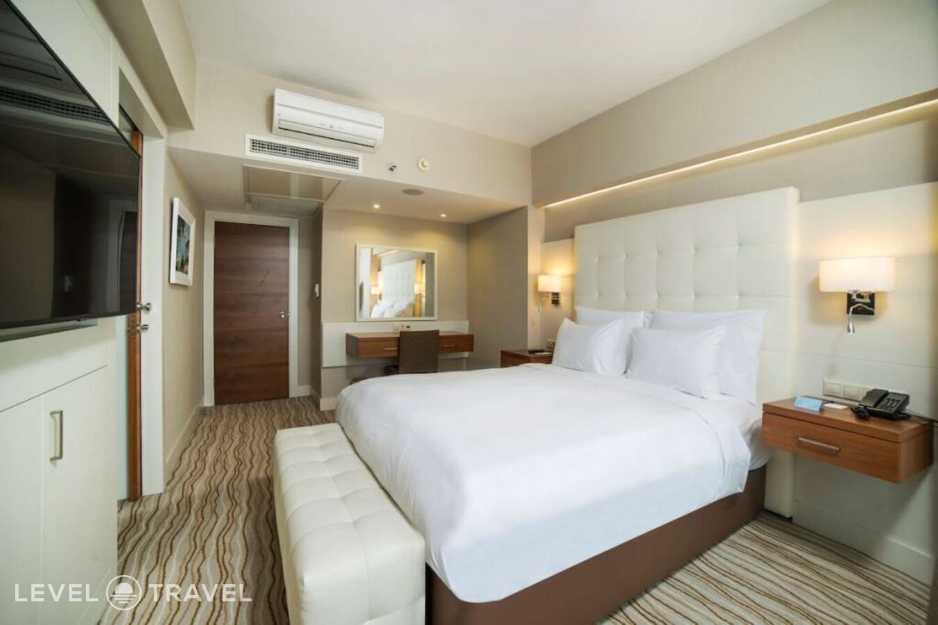 фотографии номера Люкс с видом на море отеля Radisson Hotel President Beyazit Istanbul (Ex. Best Western The President Hotel) в Турция(Фатих) - фото №1