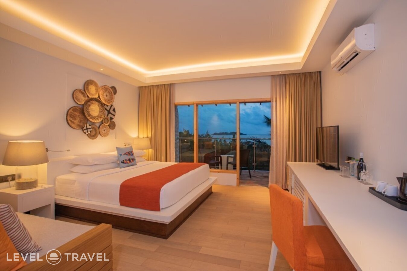 фотографии номера Улучшенный с видом на море отеля Cinnamon Dhonveli Maldives (Ex.Chaaya Island Dhonveli) в Мальдивы(Северный Мале Атолл) - фото №1