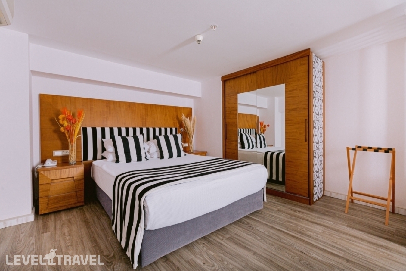 фотографии номера Семейный номер отеля Ilica Hotel Spa Wellness Resort в Турция(Чешме) - фото №1