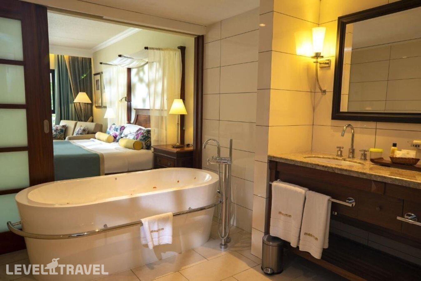 фотографии номера Делюкс с видом на море отеля Maritim Hotel Mauritius в Маврикий(Северо-западное побережье) - фото №5
