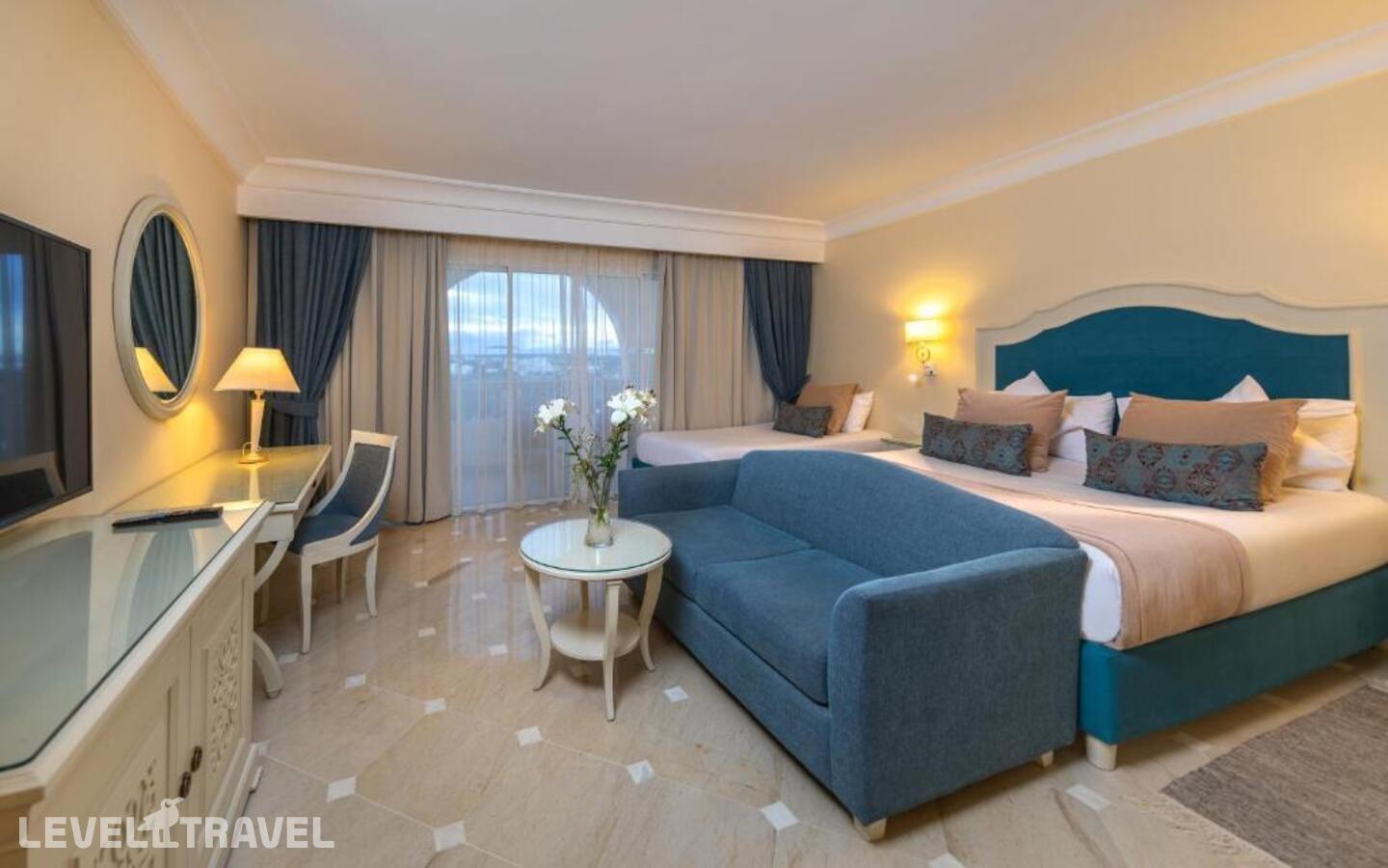 фотографии номера Трехместный улучшенный отеля Steigenberger Marhaba Thalasso Hammamet (Ex.Hotel Palace Hammamet Marhaba) в Тунис(Хаммамет) - фото №1