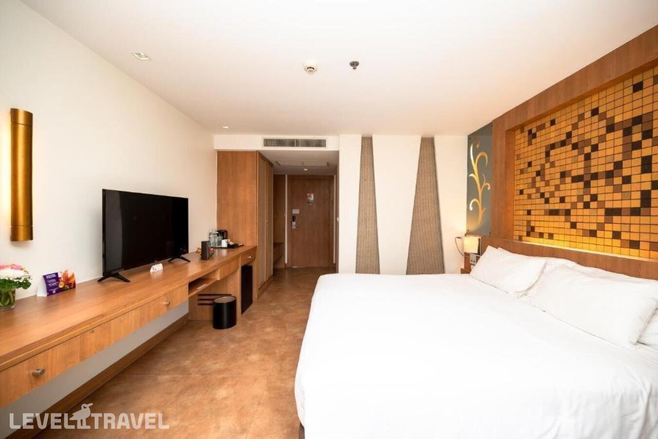 фотографии номера Трехместный делюкс с видом на бассейн отеля Centara Nova Hotel Pattaya в Таиланд(Центральная Паттайя) - фото №9
