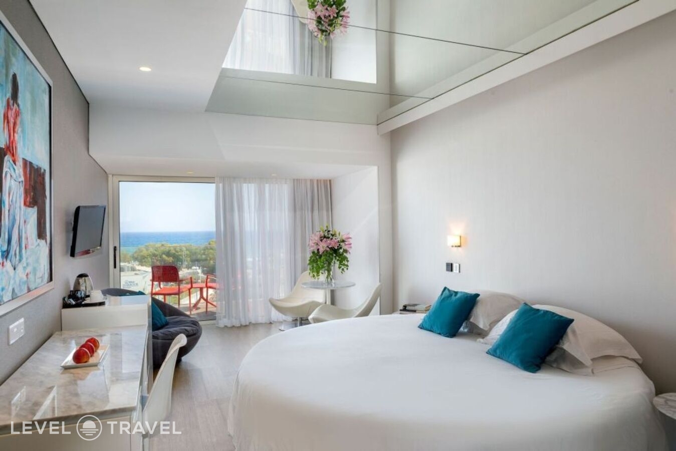 фотографии номера Люкс с видом на море отеля Faros Hotel в Кипр(Айа-Напа) - фото №3