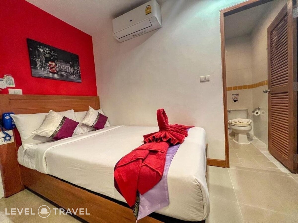фотографии номера Экономичный номер отеля Pj Patong Resortel в Таиланд(Патонг Бич) - фото №4