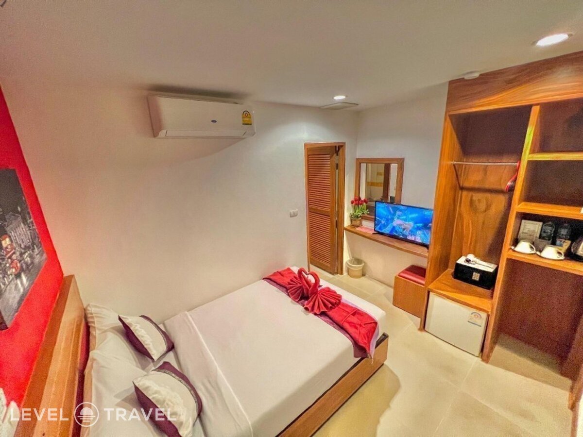 фотографии номера Экономичный номер отеля Pj Patong Resortel в Таиланд(Патонг Бич) - фото №1