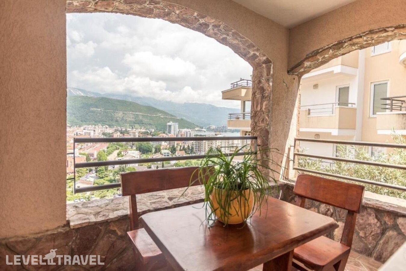 фотографии номера Апартаменты с видом на море отеля Contessa Apartments в Черногория(Будва) - фото №6