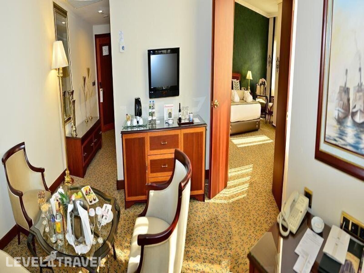 фотографии номера Стандартный номер отеля Grand Cevahir Hotel в Турция(Шишли) - фото №6