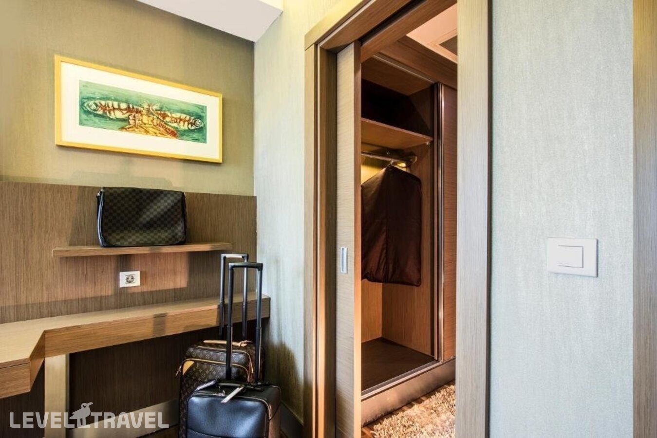 фотографии номера Четырехместный люкс отеля Avantgarde Hotel Levent в Турция(Шишли) - фото №3