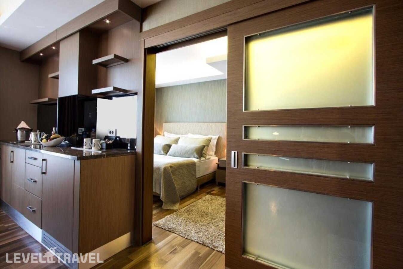 фотографии номера Четырехместный люкс отеля Avantgarde Hotel Levent в Турция(Шишли) - фото №10