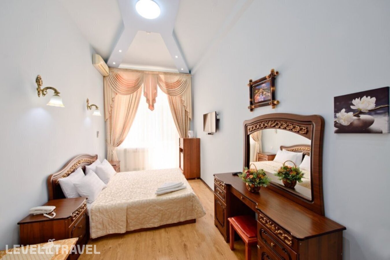 Стандартный с балконом (две односпальные кровати) — фото 7