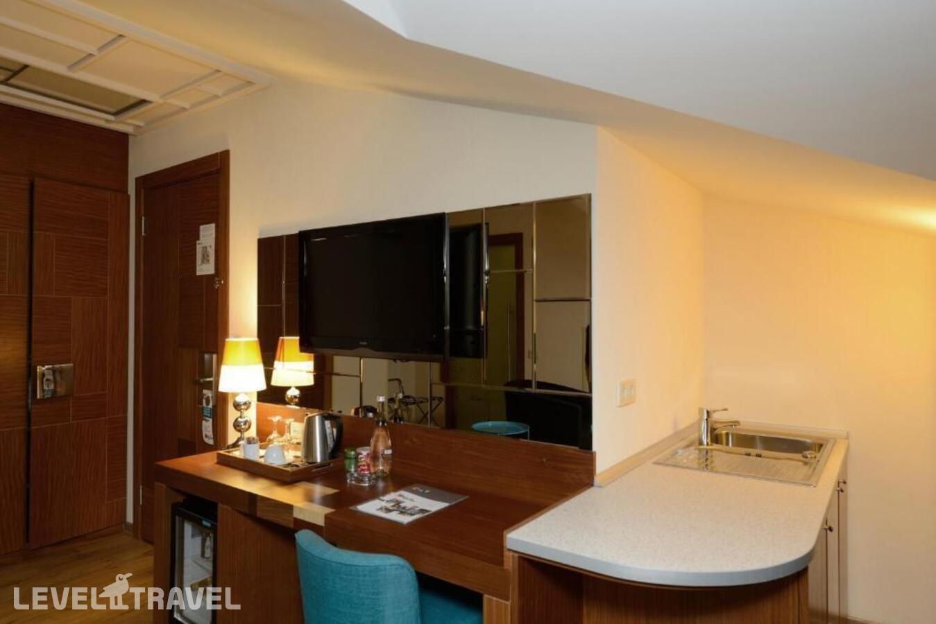 фотографии номера Пентхаус люкс отеля Collage Pera Hotel в Турция(Бейоглу) - фото №9