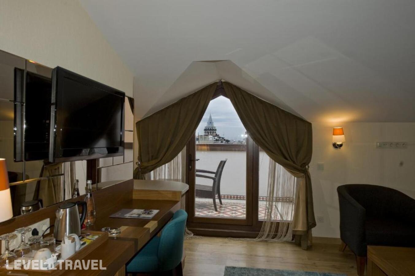 фотографии номера Пентхаус люкс отеля Collage Pera Hotel в Турция(Бейоглу) - фото №10