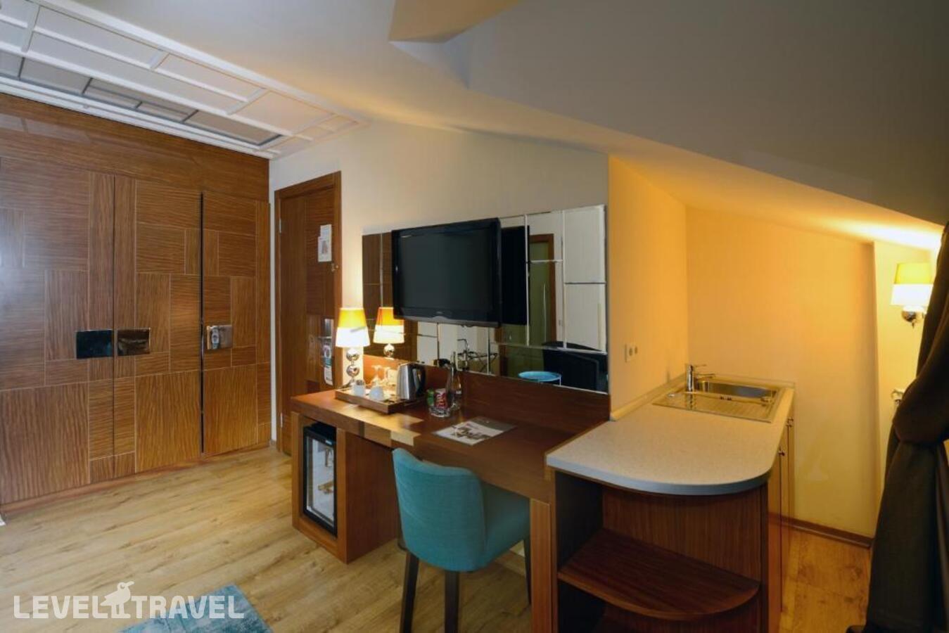 фотографии номера Пентхаус люкс отеля Collage Pera Hotel в Турция(Бейоглу) - фото №8