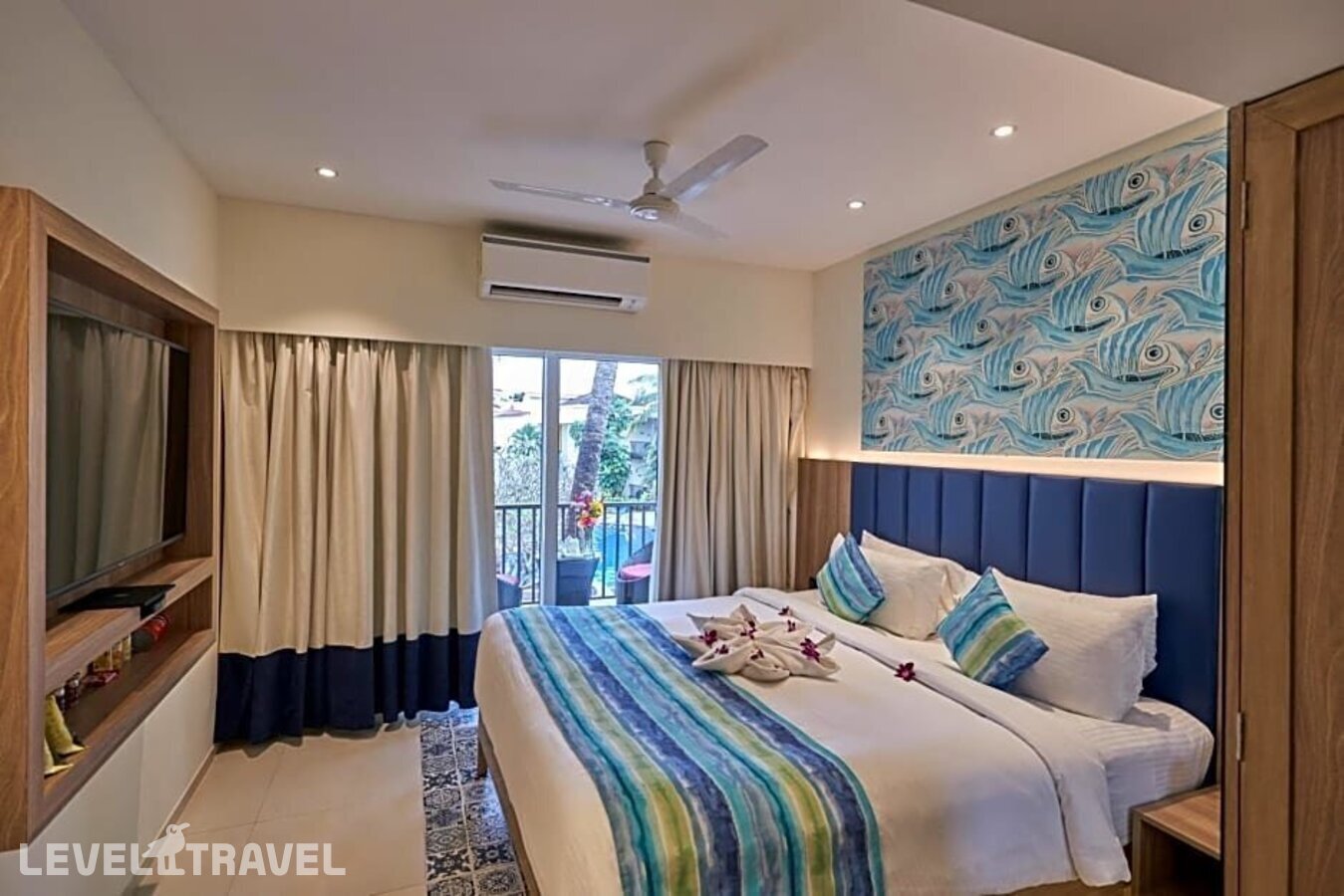 фотографии номера Роскошный люкс (двуспальная кровать) отеля Royal Orchid Beach Resort в Индия(Уторда) - фото №17