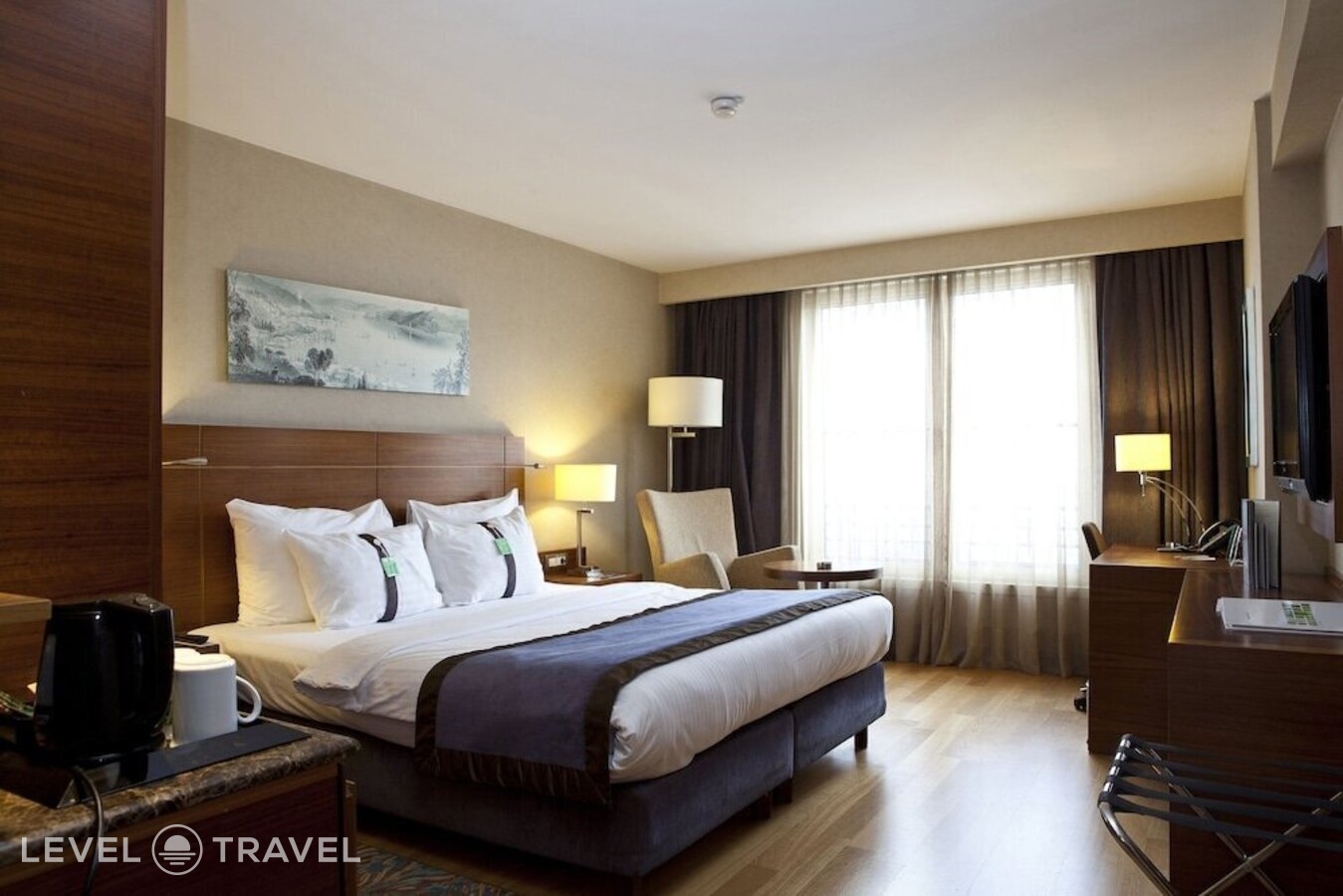фотографии номера Стандартный с видом на город отеля Holiday Inn Istanbul Sisli Hotel в Турция(Шишли) - фото №8