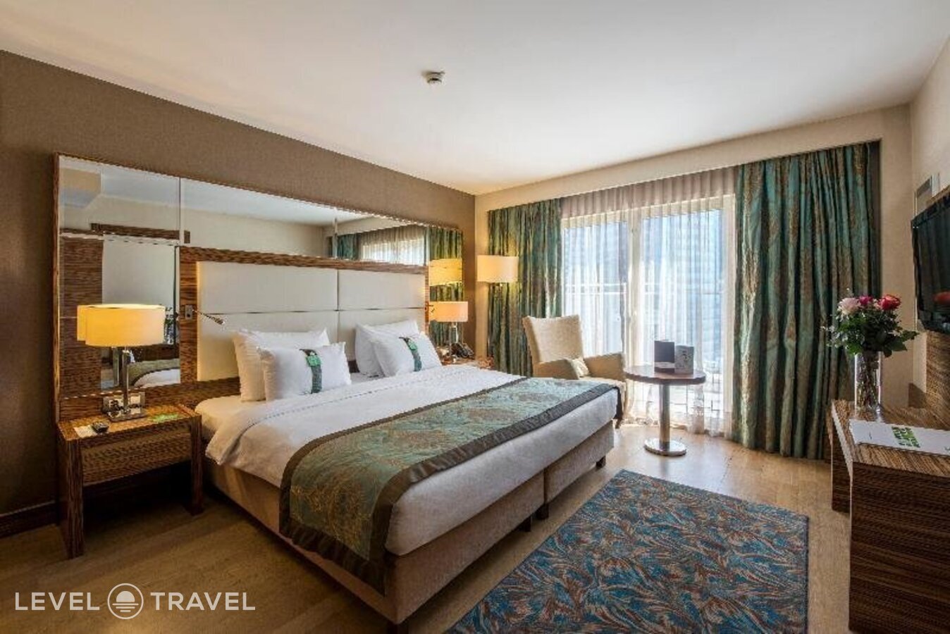 фотографии номера Стандартный с видом на город отеля Holiday Inn Istanbul Sisli Hotel в Турция(Шишли) - фото №23
