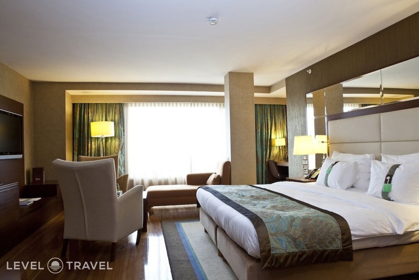 фотографии номера Стандартный с видом на город отеля Holiday Inn Istanbul Sisli Hotel в Турция(Шишли) - фото №15