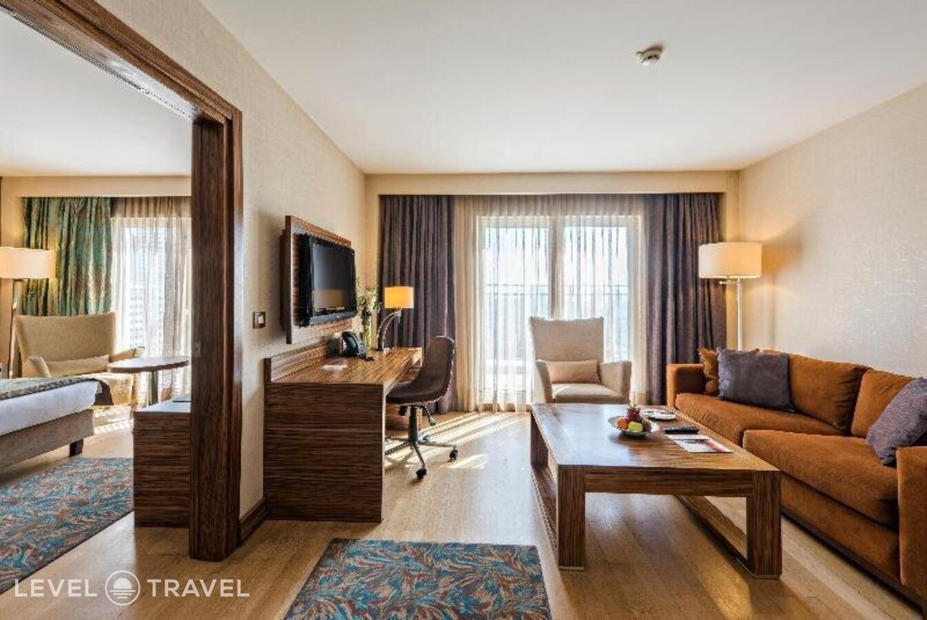фотографии номера Стандартный с видом на город отеля Holiday Inn Istanbul Sisli Hotel в Турция(Шишли) - фото №20
