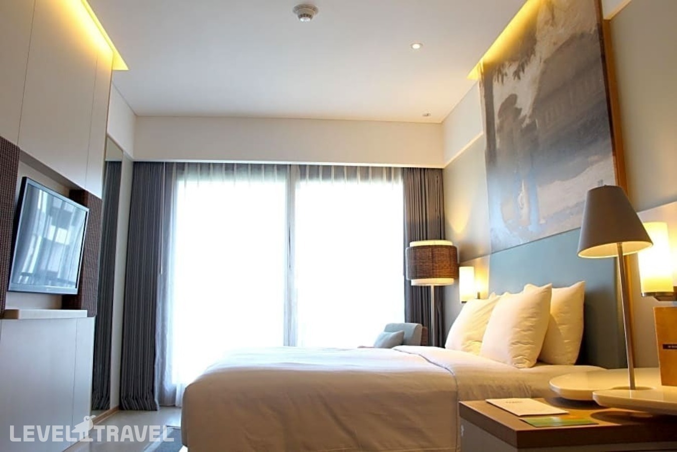 фотографии номера Стандартный с видом на бассейн отеля Courtyard By Marriott Bali Seminyak в Индонезия(Семиньяк) - фото №1