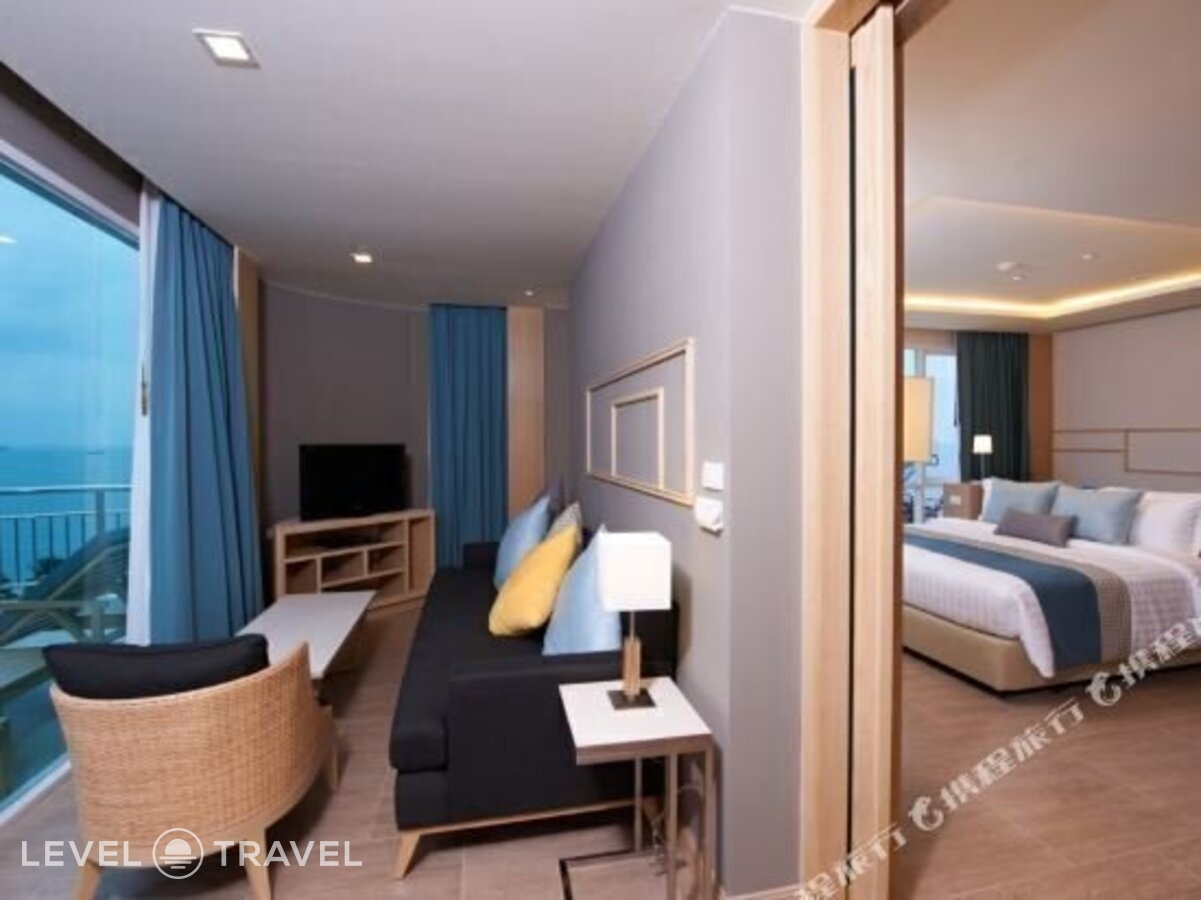 фотографии номера Люкс с видом на океан отеля Pattaya Sea View Hotel в Таиланд(Центральная Паттайя) - фото №5