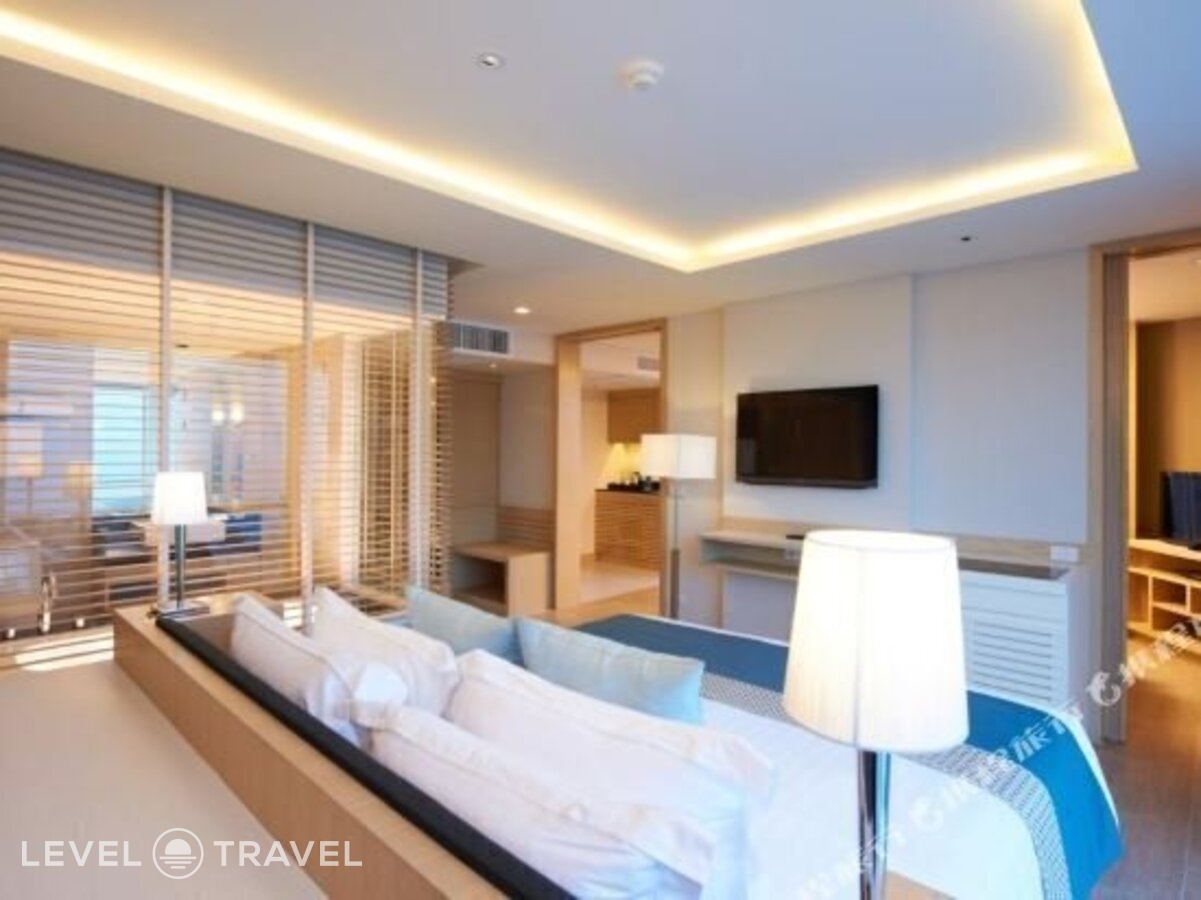 фотографии номера Люкс с видом на океан отеля Pattaya Sea View Hotel в Таиланд(Центральная Паттайя) - фото №7