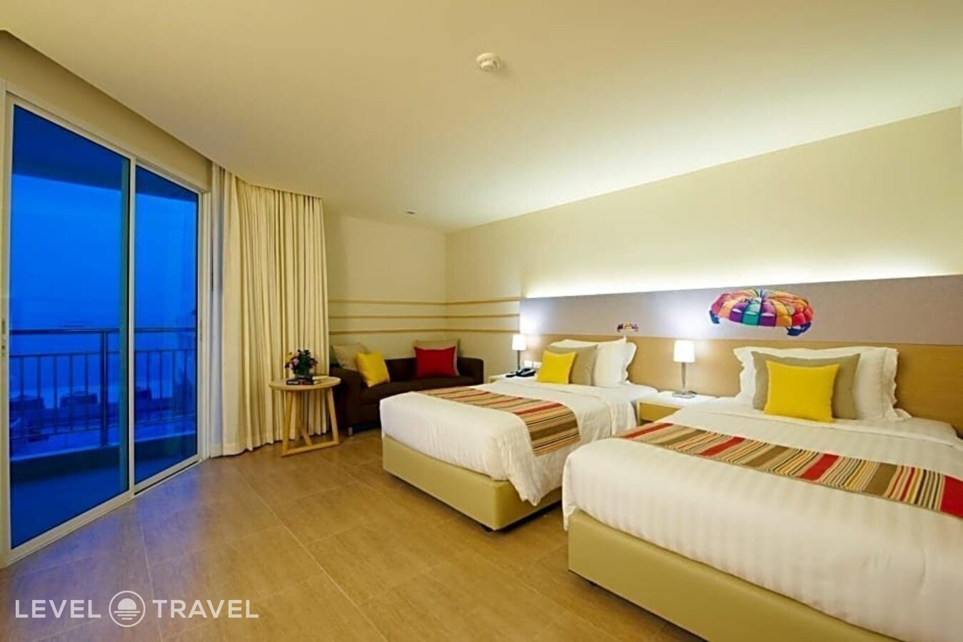 фотографии номера Делюкс с видом на море отеля Pattaya Sea View Hotel в Таиланд(Центральная Паттайя) - фото №2