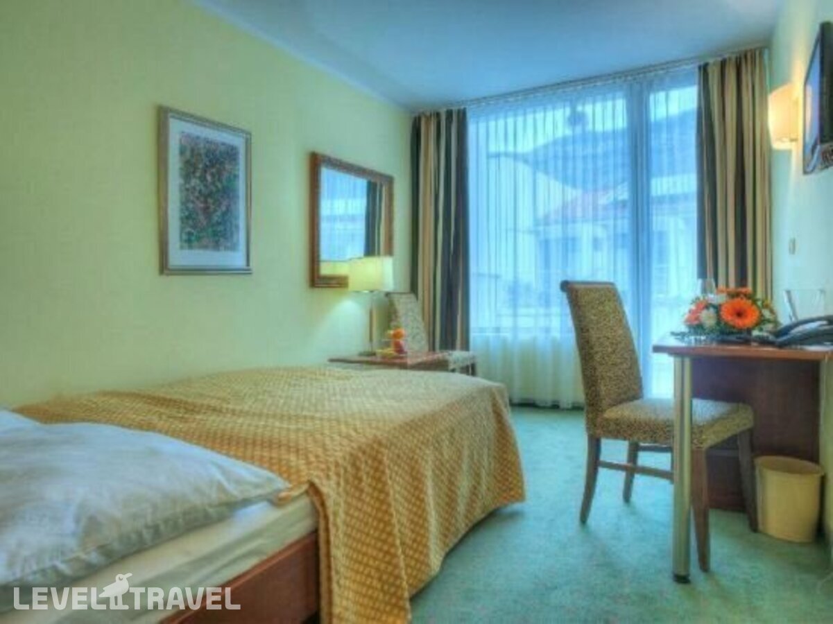 фотографии номера Семейный номер отеля Rivijera Hotel в Черногория(Петровац) - фото №11