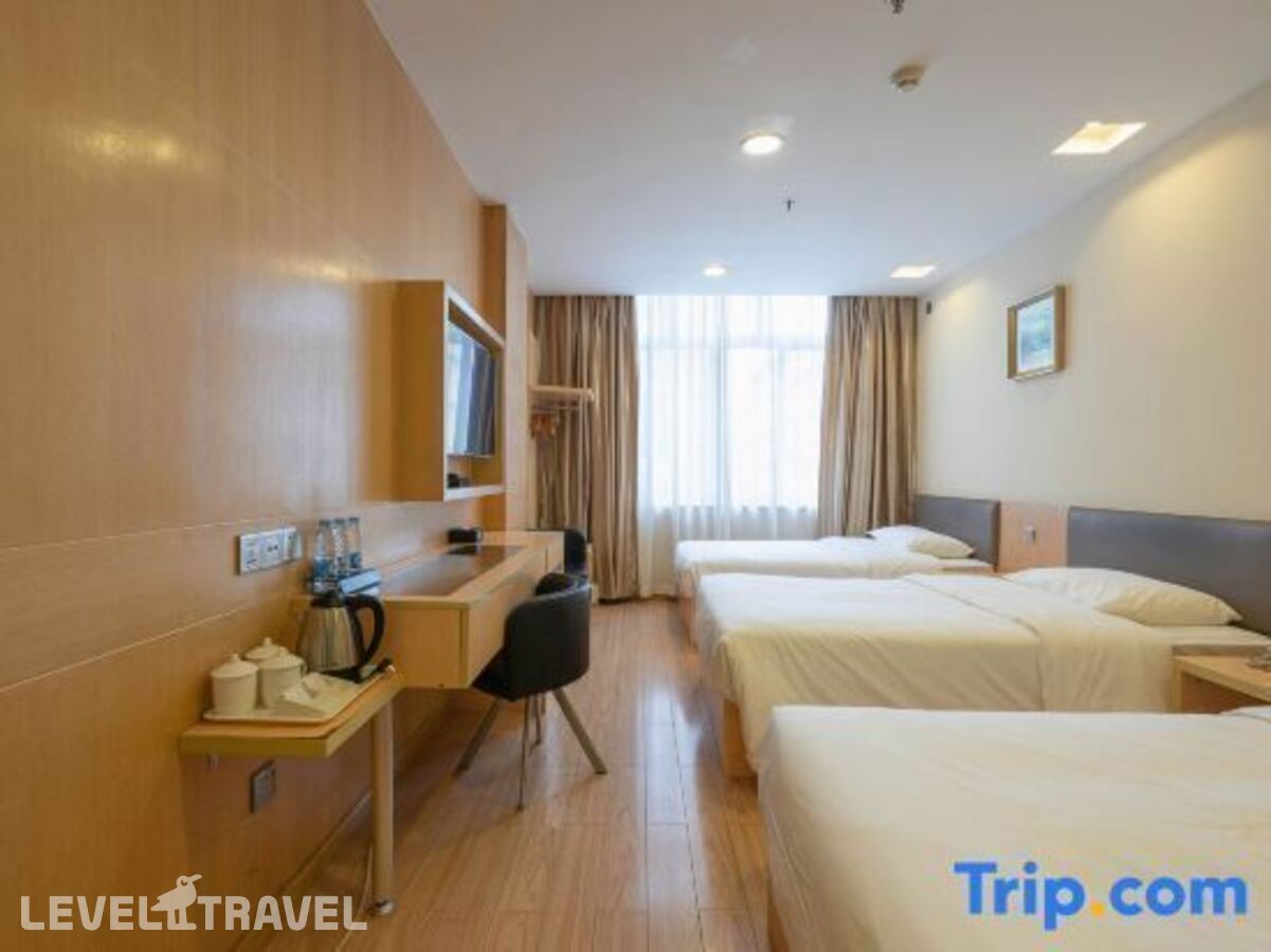фотографии номера Трехместный номер отеля Baiyun City Hotel в Китай(Гуанчжоу) - фото №13