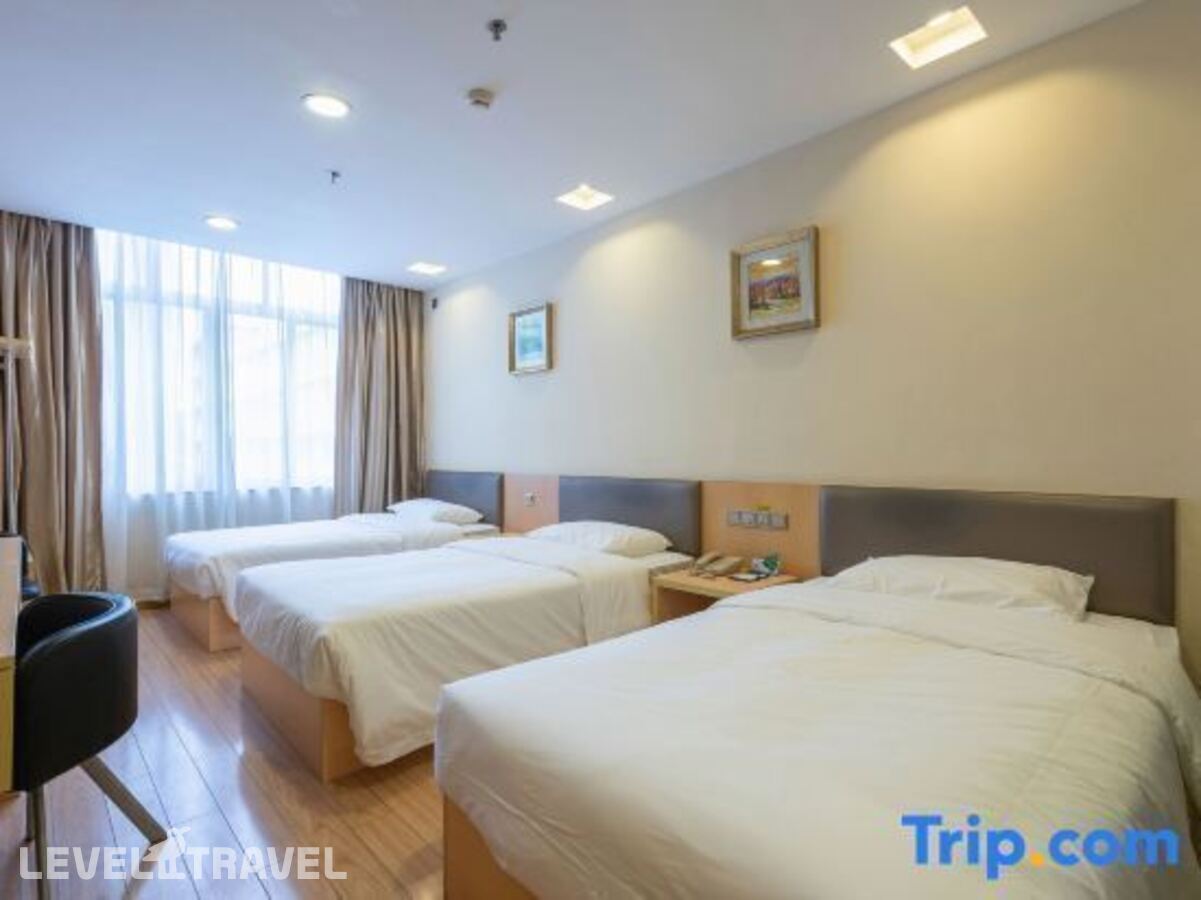 фотографии номера Трехместный номер отеля Baiyun City Hotel в Китай(Гуанчжоу) - фото №12