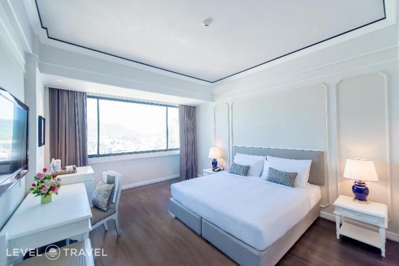 фотографии номера Семейный с видом на город отеля Courtyard By Marriott Phuket Town (Ex.Metropole Hotel Phuket) в Таиланд(город Пхукет) - фото №4