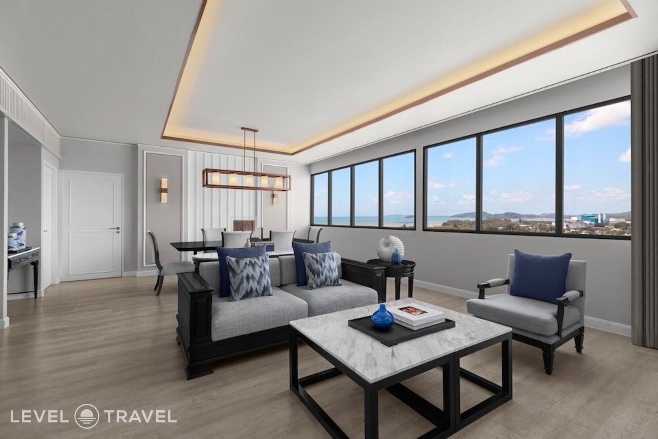 фотографии номера Люкс с видом на город отеля Courtyard By Marriott Phuket Town (Ex.Metropole Hotel Phuket) в Таиланд(город Пхукет) - фото №1