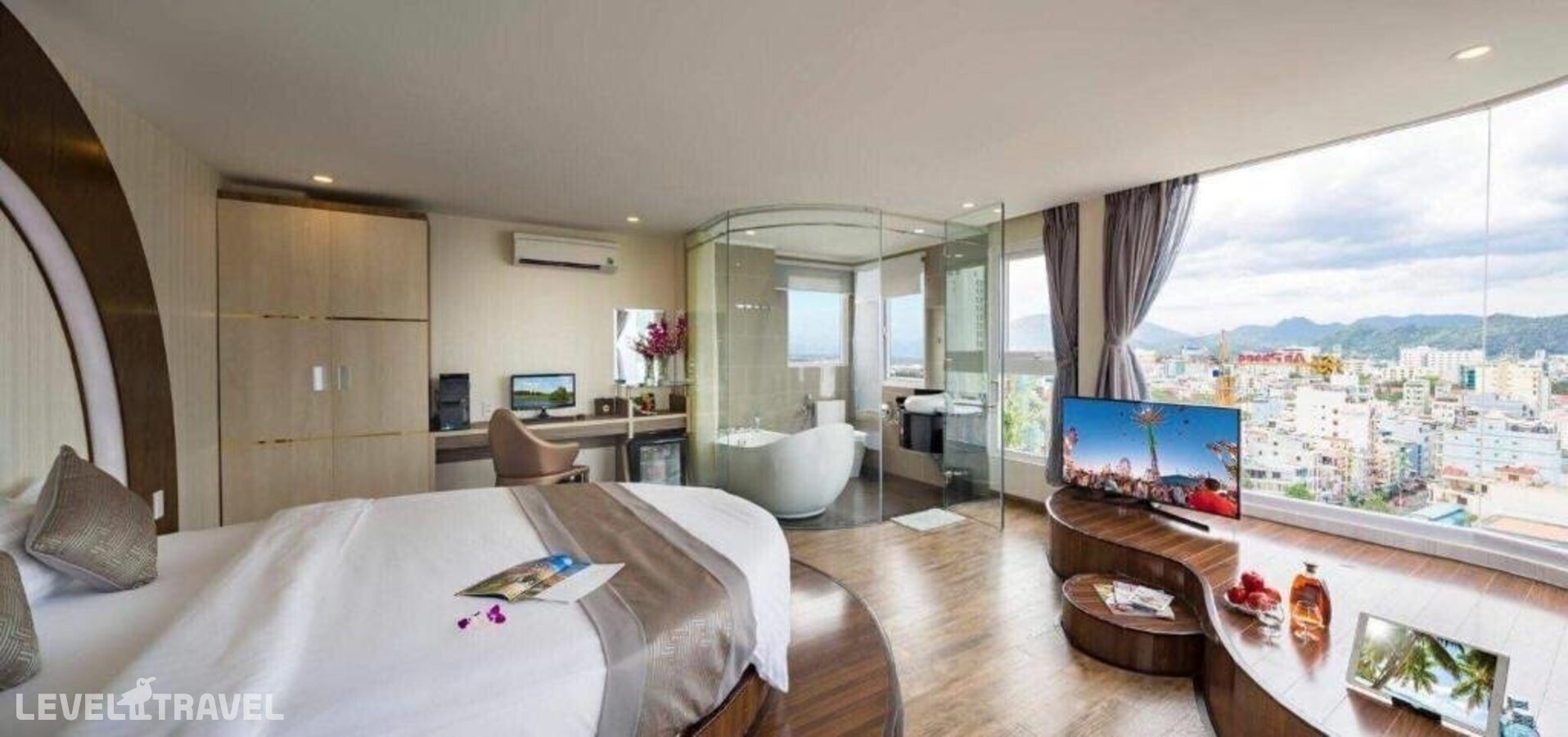 фотографии номера Полулюкс отеля New Sun Hotel Nha Trang в Вьетнам(Нячанг) - фото №7
