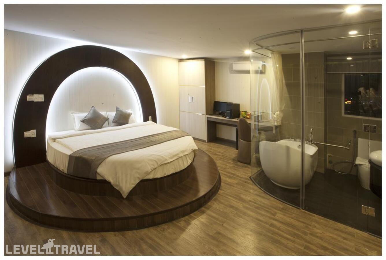 фотографии номера Полулюкс отеля New Sun Hotel Nha Trang в Вьетнам(Нячанг) - фото №2