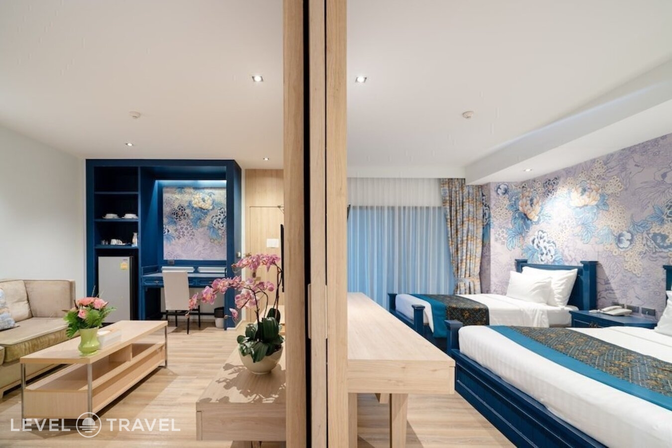 фотографии номера Трехместный делюкс отеля Bhukitta Boutique Hotel в Таиланд(город Пхукет) - фото №2